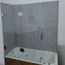 Mampara sobre Tina - Paño Fijo + Puerta (Nanoshield)